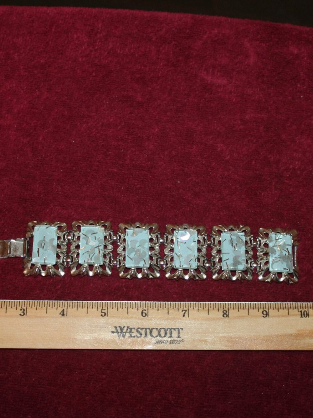 Vvintage light blue confetti lucite thermoset bracelet in a silver tone setting